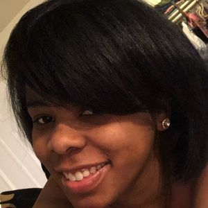 Meet your Posher, Katina